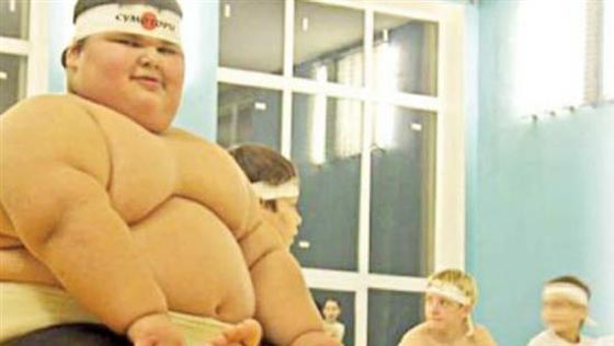 هؤلاء هم اسمن 10 اشخاص في العالم اولهم ايمان المصرية.. فيديو صورة رقم 1