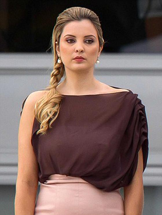 الاشباح تطرد الرئيس الارجنتيني لبناني الاصل واسرته من القصر الرئاسي صورة رقم 6