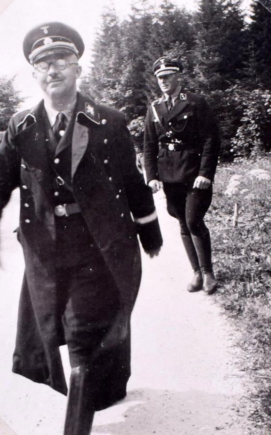 صور شخصية لم تشاهد من قبل للزعيم النازي هتلر تطرح غدا في مزاد صورة رقم 7