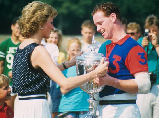 عشيق الامير ديانا: الادعاء بأني والد الامير هاري دعاية لبيع الجرائد! صورة رقم 6