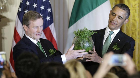 هدايا بالملايين ولحوم طير وشوكولاتة تلقاها اوباما من الزعماء العرب  صورة رقم 1