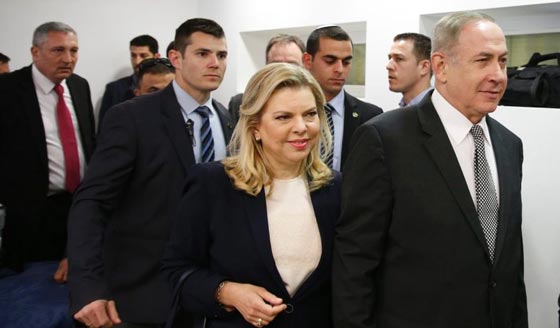  نتانياهو  يرفع دعوى تشهير ضد صحفي اسرائيلي بسبب (ركلة) سارة  صورة رقم 5