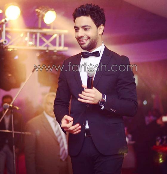اليسا تمسك يد الفنان الشاب احمد جمال وجمهوره يحسده! صورة رقم 10