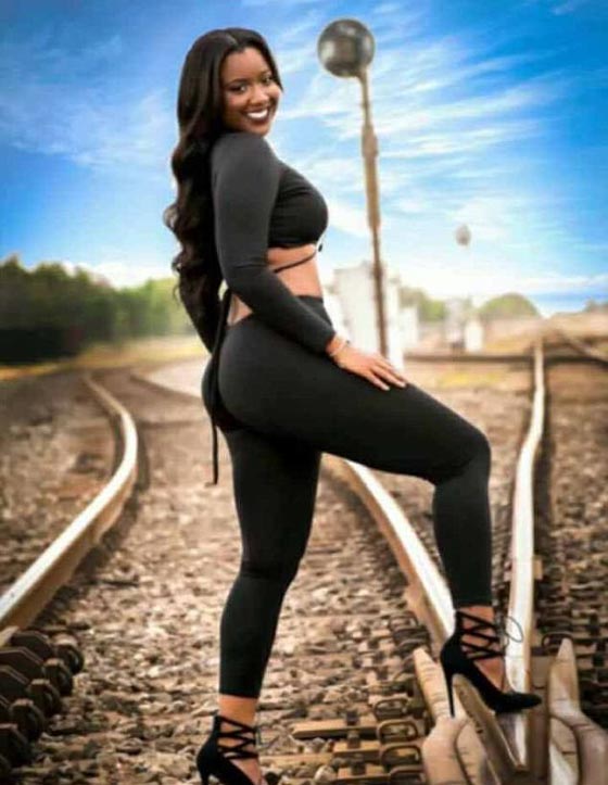 صور عارضة ازياء حامل دهسها قطار وهي منشغلة بالتصوير! صورة رقم 1