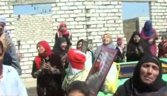 رؤيا جماعية لميت في الجنة يدفع اهالي قريته لنبش قبره صورة رقم 4