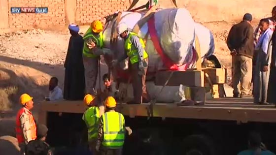 نقوش على التمثال الأثري الملكي المكتشف حديثا بمصر تفجر مفاجأة! صورة رقم 4