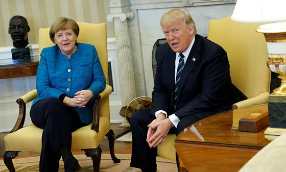  ترامب يتمنع عن مصافحة ميركل عمدا ويتركها في حالة ذهول.. فيديو صورة رقم 6