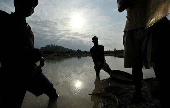 قس يجد ماسة مذهلة من أكبر الماسات في التاريخ.. ماذا فعل بها؟ صورة رقم 9