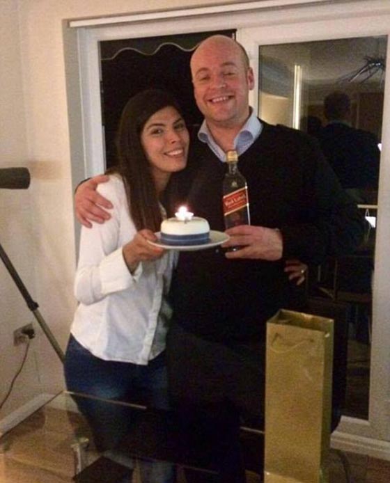 رجل ثلاثيني يلقي حتفه حين صعقته الكهرباء وهو يشحن هاتفه في الحمام  صورة رقم 4