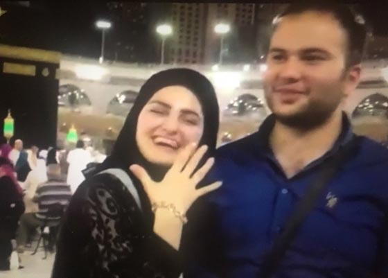 بالفيديو.. عرض زواج أمام الكعبة المشرفة يثير الجدل على مواقع التواصل صورة رقم 6