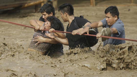 الإكوادور وبيرو.. الأمطار الغزيرة تلحق الدمار وتقتل العشرات  صورة رقم 11