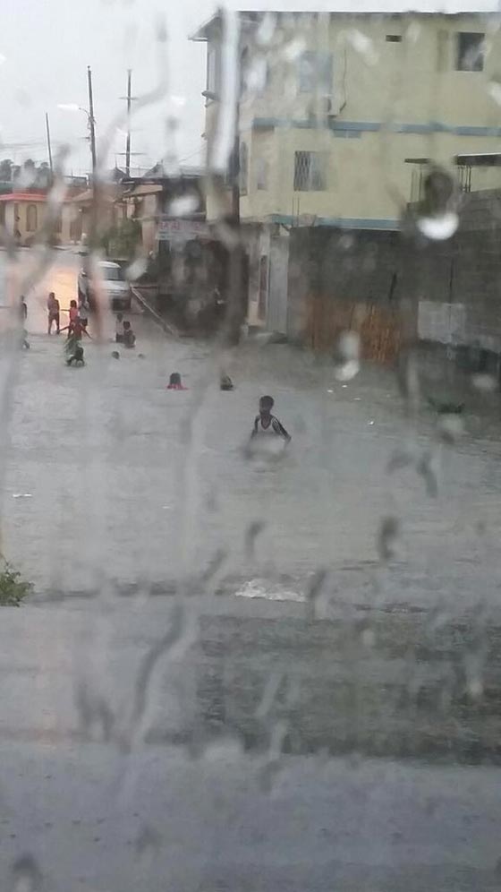 الإكوادور وبيرو.. الأمطار الغزيرة تلحق الدمار وتقتل العشرات  صورة رقم 9