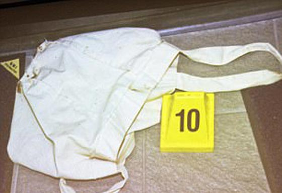 بالفيديو.. عمل بطولي لحارس يفشل هجوما مسلحا على بنك  صورة رقم 22