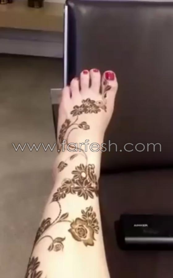 الاعلامية حليمة بولند تثير الجدل بنشر صور من جلسة حناء.. فيديو صورة رقم 1