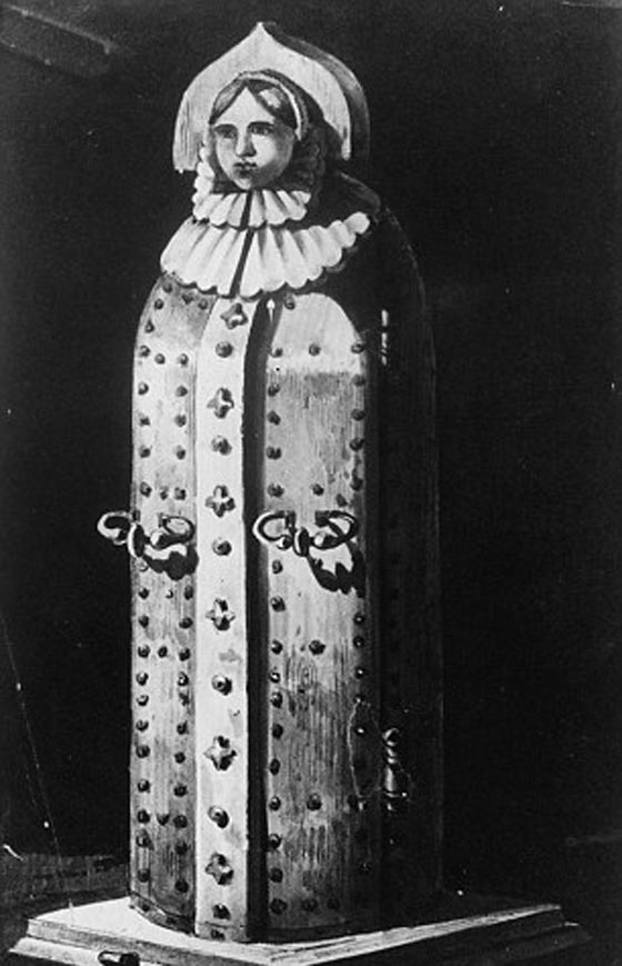 تعرف على  34 طريقة اعدام لا انسانية سبقت حقنة السم وكرسي الكهرباء صورة رقم 7