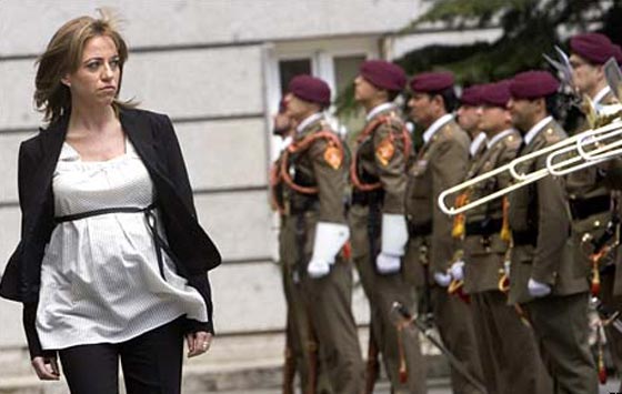 سياسيات يحضرن جلسات البرلمان مع اطفالهن ويجمعن بين الأمومة والعمل! صورة رقم 7