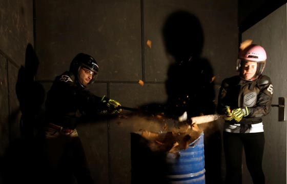 فكرة مبتكرة في مصر: كسّر الاثاث في غرفة الغضب لتتخلص من الضغط!  صورة رقم 1