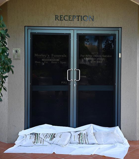  اعصار ديبي الخطير والمدمر يصل سواحل استراليا واجلاء الآلاف صورة رقم 12