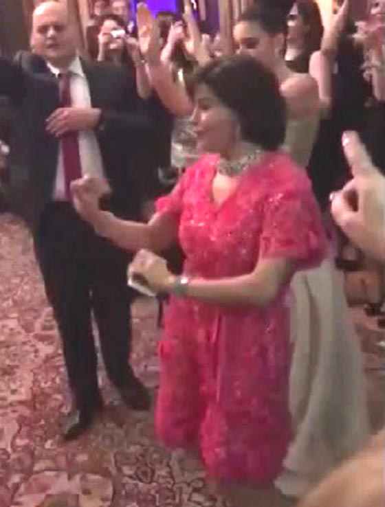 ما الذي يسيء للمصريين عندما ترقص ابنة جمال عبدالناصر فرحا بابنها؟! صورة رقم 2