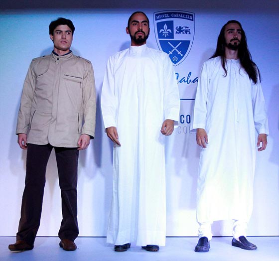 خياط الرؤساء يصنع ملابس مضادة للرصاص ويطلق النار على موظفيه! صورة رقم 12