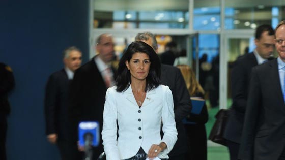 سفيرة أمريكية في الأمم المتحدة تهدد بضرب كل من يعادي إسرائيل بـ (الكندرة) صورة رقم 4