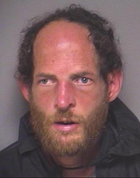 امريكية شجاعة ضربت مغتصبها بكل  شراسة وتحولت الى بطلة شعبية! صورة رقم 3