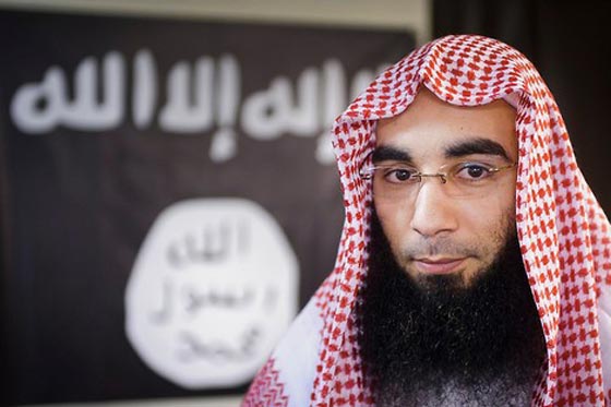 من هو فؤاد بلقاسم الشيطان الوحش الذي استدرج الشباب والفتيات لداعش؟ صورة رقم 1