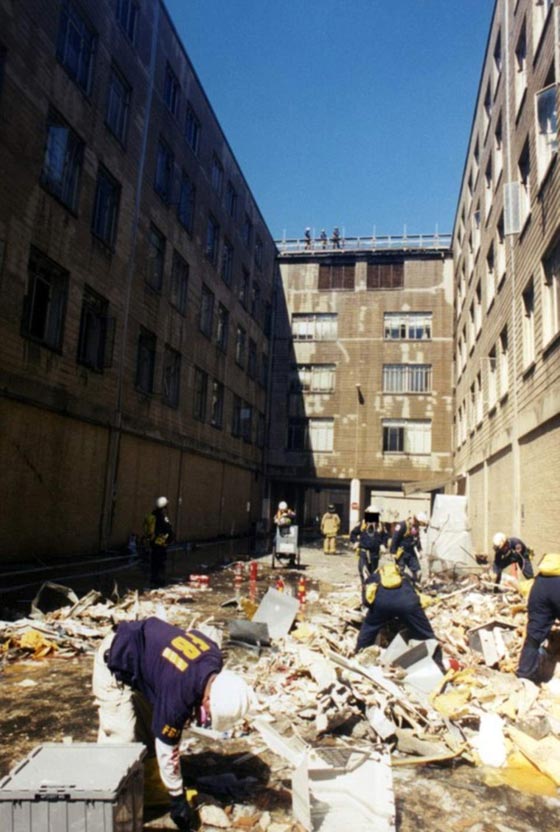  جهاز الاف بي اي ينشر لاول مرة صور الهجوم على البنتاغون في 11 سبتمبر صورة رقم 25