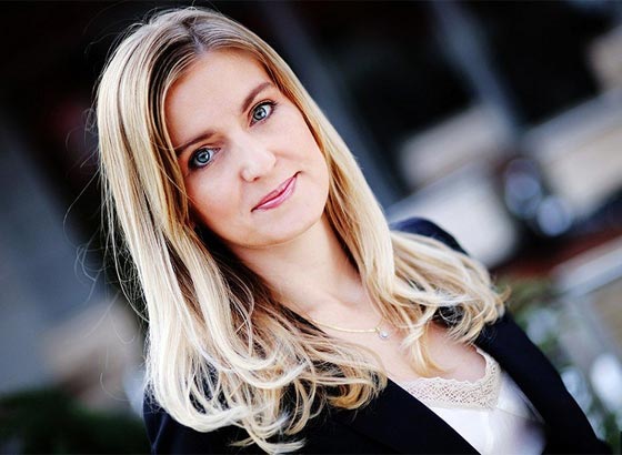  اقالة سفير تشيكي بسبب تهور زوجته ولسانها السليط على الانترنت صورة رقم 6