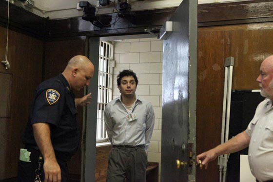 أمريكي قتل أمه من أجل الحصول على راتبها التقاعدي صورة رقم 11