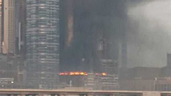 حريق (بالداون تاون) في دبي.. فيديو وصور صورة رقم 18