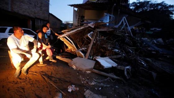 كولومبيا: مقتل 154 شخصاً نتيجة فيضانات وانهيار أرضي.. فيديو وصور صورة رقم 12