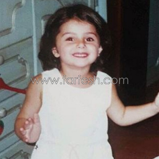 من هي هذه الطفلة اللبنانية الجميلة التي أصبحت اليوم فنانة شابة؟ صورة رقم 1