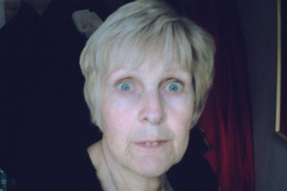 ساندريلا الحقيقية.. زوجة اب تعذب شقيقتين 40 عاما قبل زجها في السجن صورة رقم 5