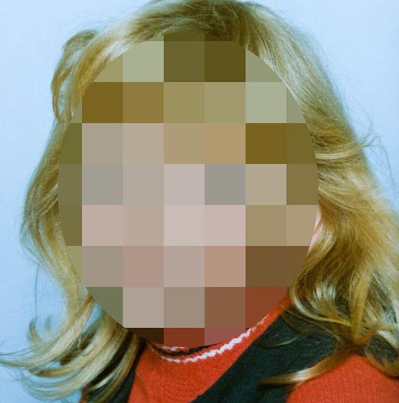 ساندريلا الحقيقية.. زوجة اب تعذب شقيقتين 40 عاما قبل زجها في السجن صورة رقم 3