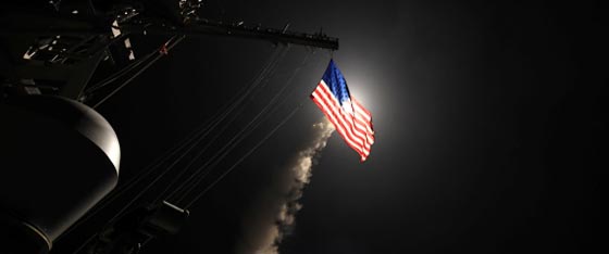 امريكا دمرت قاعدة الشعيرات بـ59 صاروخ توماهوك بكلفة 88 مليون دولار صورة رقم 2