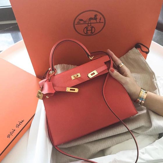 استثمارات أفضل من الذهب.. بينها حقيبة يد ولعبة ليغو وزجاجة نبيذ! صورة رقم 10