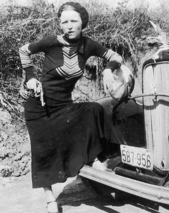 اخطر نساء مجرمات تفوقن على الرجال بالسرقة والاحتيال والقتل والتهريب! صورة رقم 3