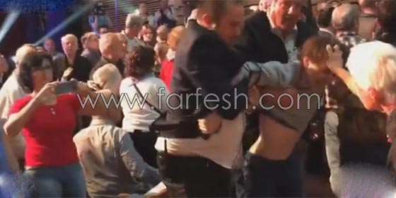 معركة بالايدي اثناء اجتماع مرشحة اليمين الفرنسي مارين لوبان  صورة رقم 15