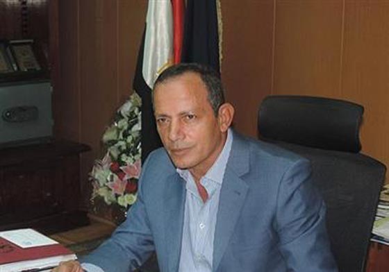 اقالة مسؤول الامن بكنيسة مار جرجس والاقباط يوسعونه ضربا.. فيديو صورة رقم 6