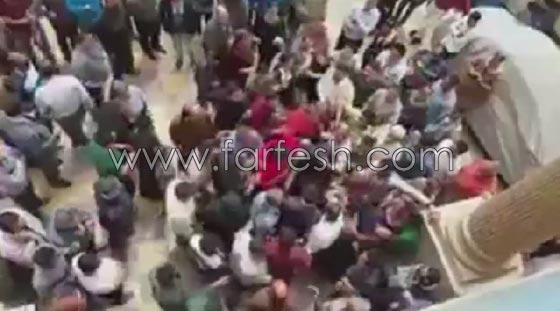 اقالة مسؤول الامن بكنيسة مار جرجس والاقباط يوسعونه ضربا.. فيديو صورة رقم 1