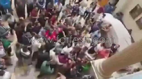 اقالة مسؤول الامن بكنيسة مار جرجس والاقباط يوسعونه ضربا.. فيديو صورة رقم 2