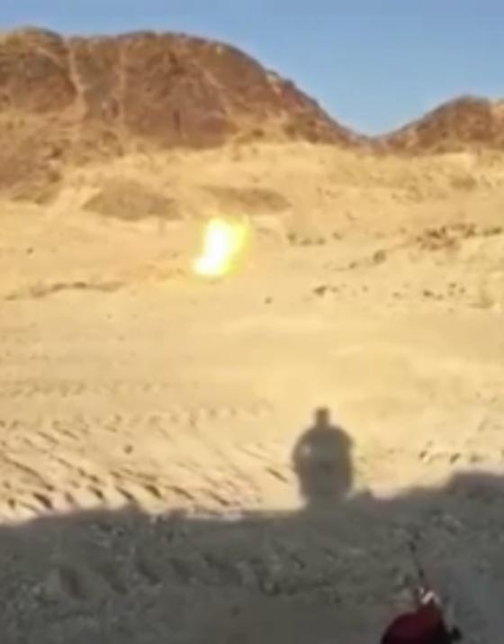 مفاجأة غير متوقعة كانت في انتظار مجموعة متدربين على الرماية.. فيديو صورة رقم 1