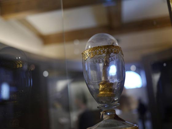 الصدفة تعيد اصابع العالم الفيزيائي غاليليو المفقودة الى متحفه صورة رقم 1