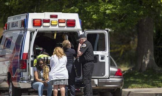 جريمة مروعة.. رجل يقتل زوجته المعلمة وطالبا في مدرسة ثم يتنحر  صورة رقم 9