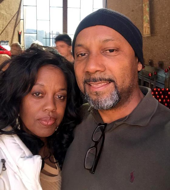 جريمة مروعة.. رجل يقتل زوجته المعلمة وطالبا في مدرسة ثم يتنحر  صورة رقم 2