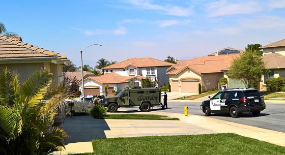 جريمة مروعة.. رجل يقتل زوجته المعلمة وطالبا في مدرسة ثم يتنحر  صورة رقم 15