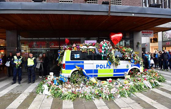 الطفلة إيبا.. أصغر ضحايا هجوم ستوكهولم الإرهابي صورة رقم 5