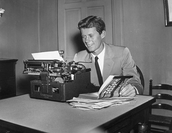 جون كينيدي في مذكراته: ليس هناك دليل على أن الجثة التي عُثر عليها هي جثة هتلر صورة رقم 10