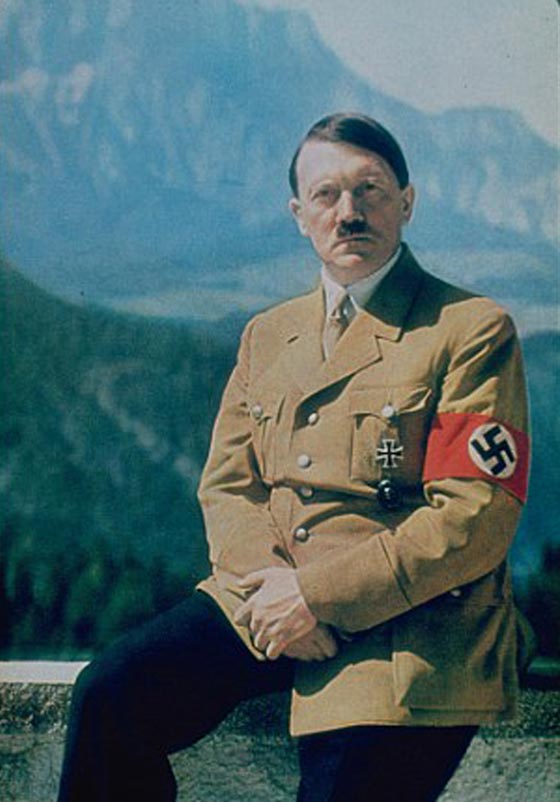 جون كينيدي في مذكراته: ليس هناك دليل على أن الجثة التي عُثر عليها هي جثة هتلر صورة رقم 3